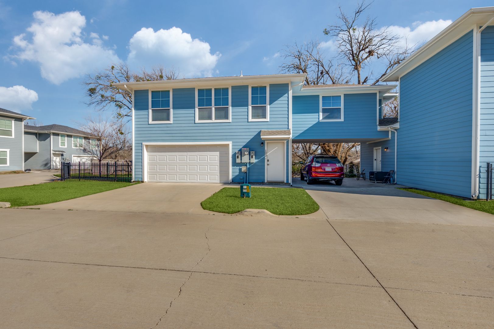 Denton Townhome: 1904 Sena
