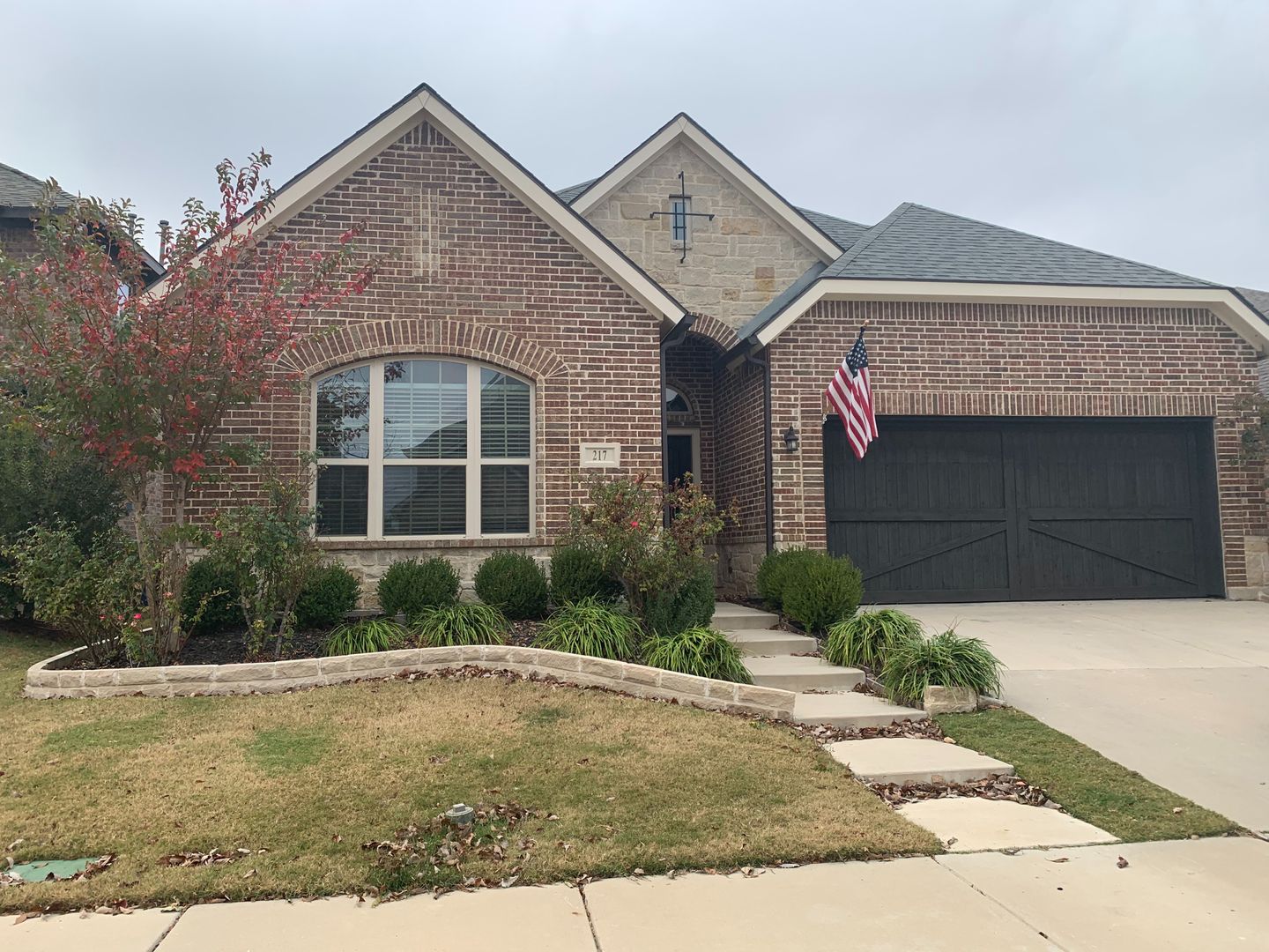 Argyle House: 217 Lilypad Bend