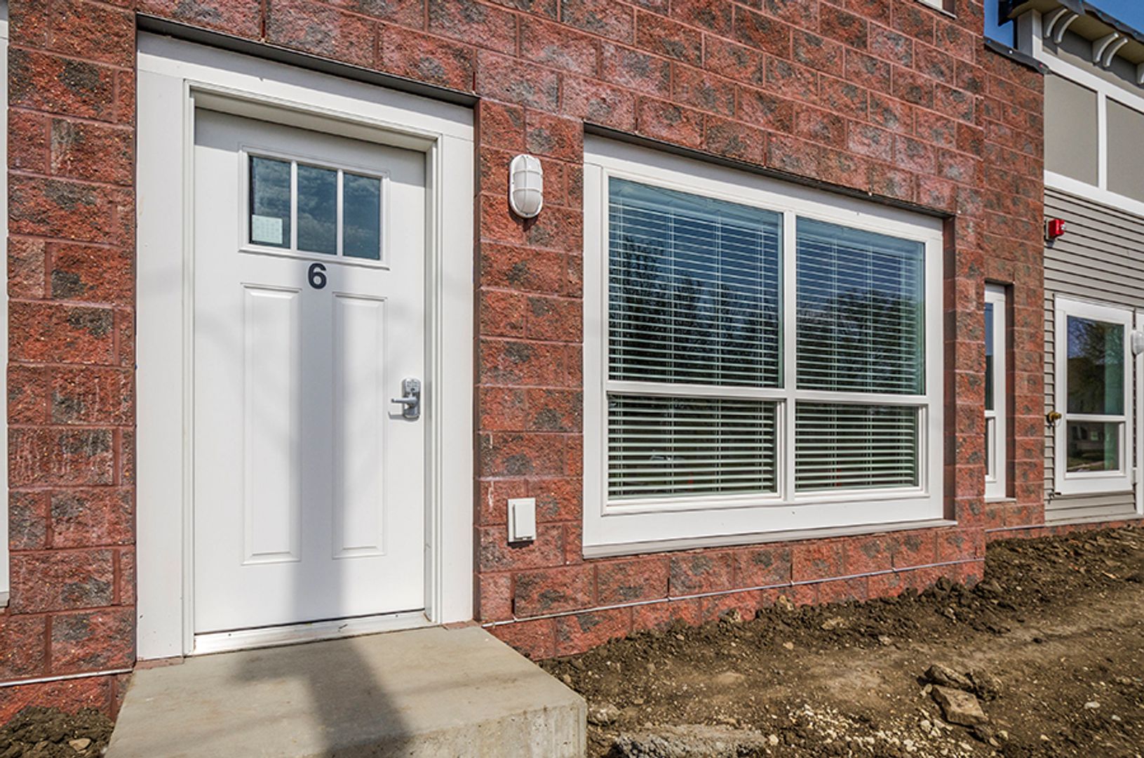 Cedar Rapids Apartment: 317 2nd Street SW