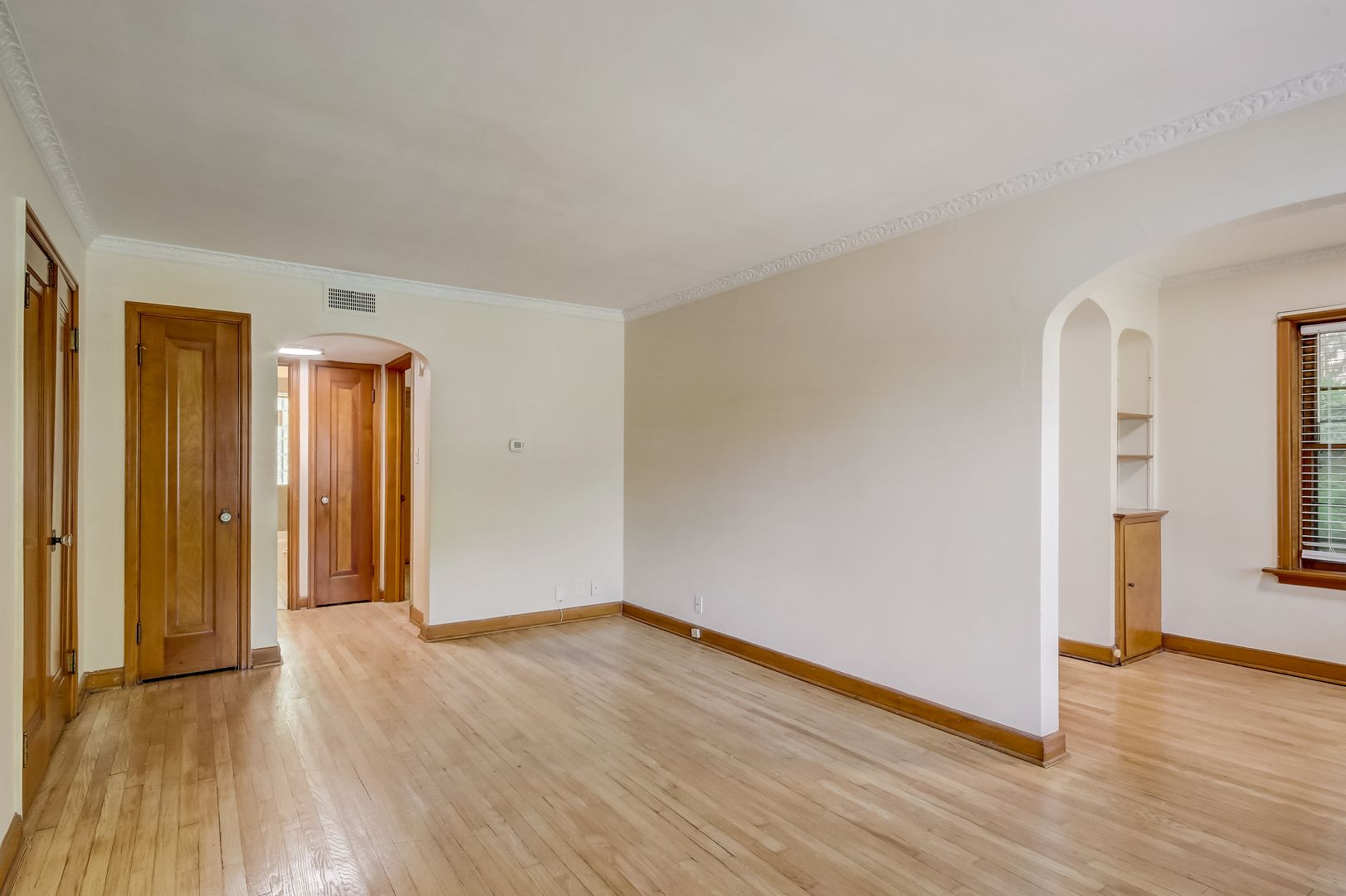 Wauwatosa Apartment: 9530/9538 W North Ave