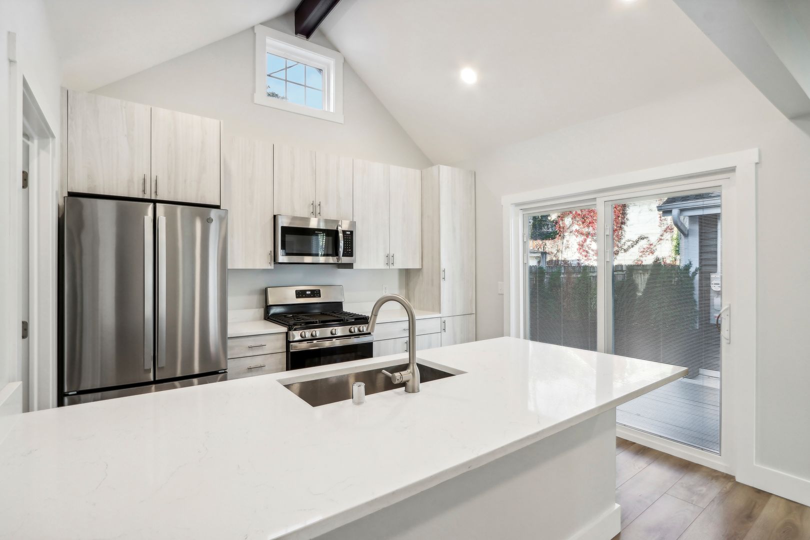 Wauwatosa Apartment: 6805, 6809, 6811-6811A, 6815 W Lloyd St/2013-2013A N 68th St