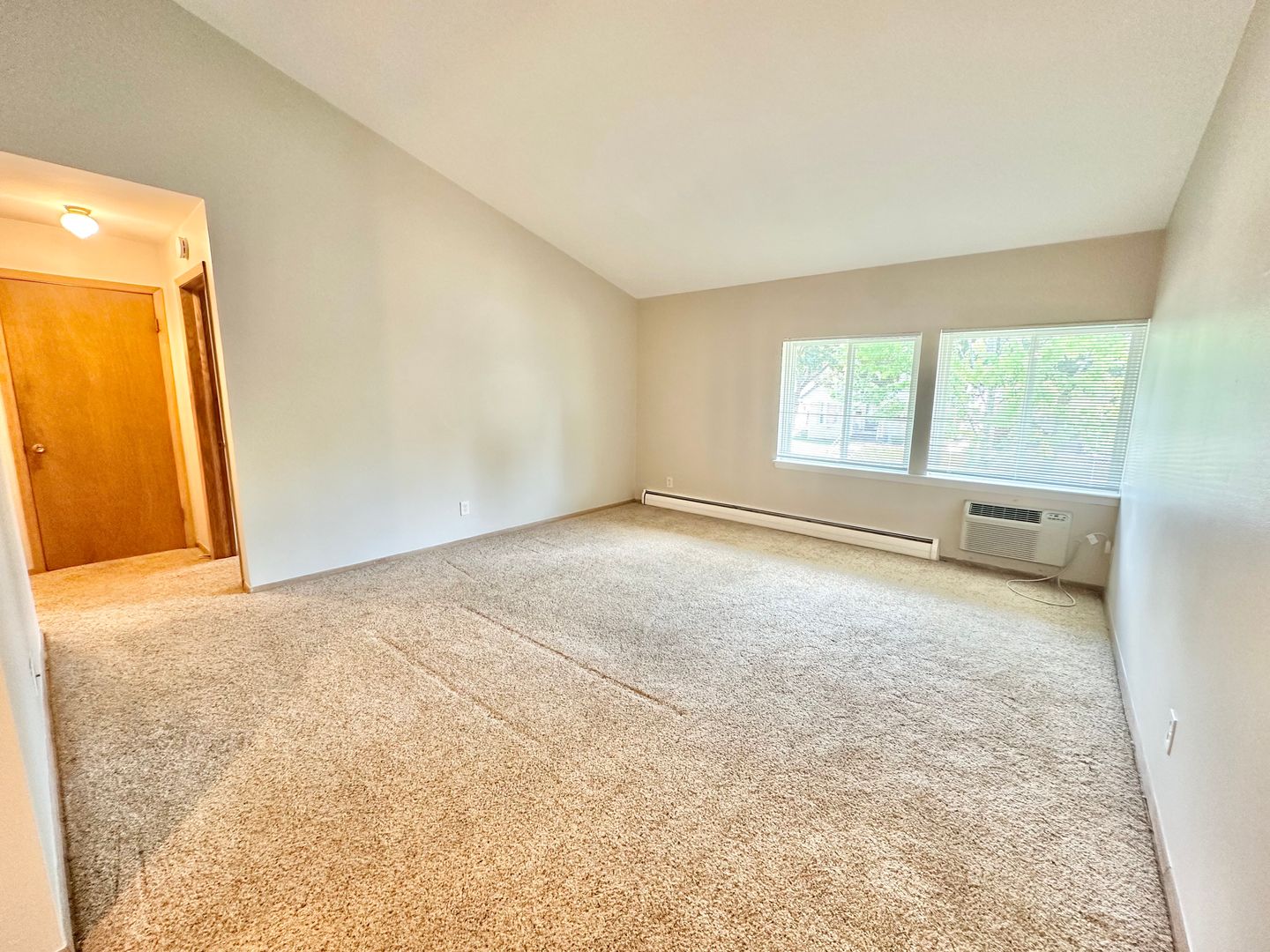 Milwaukee Apartment: 3413-3439 South 26th Street