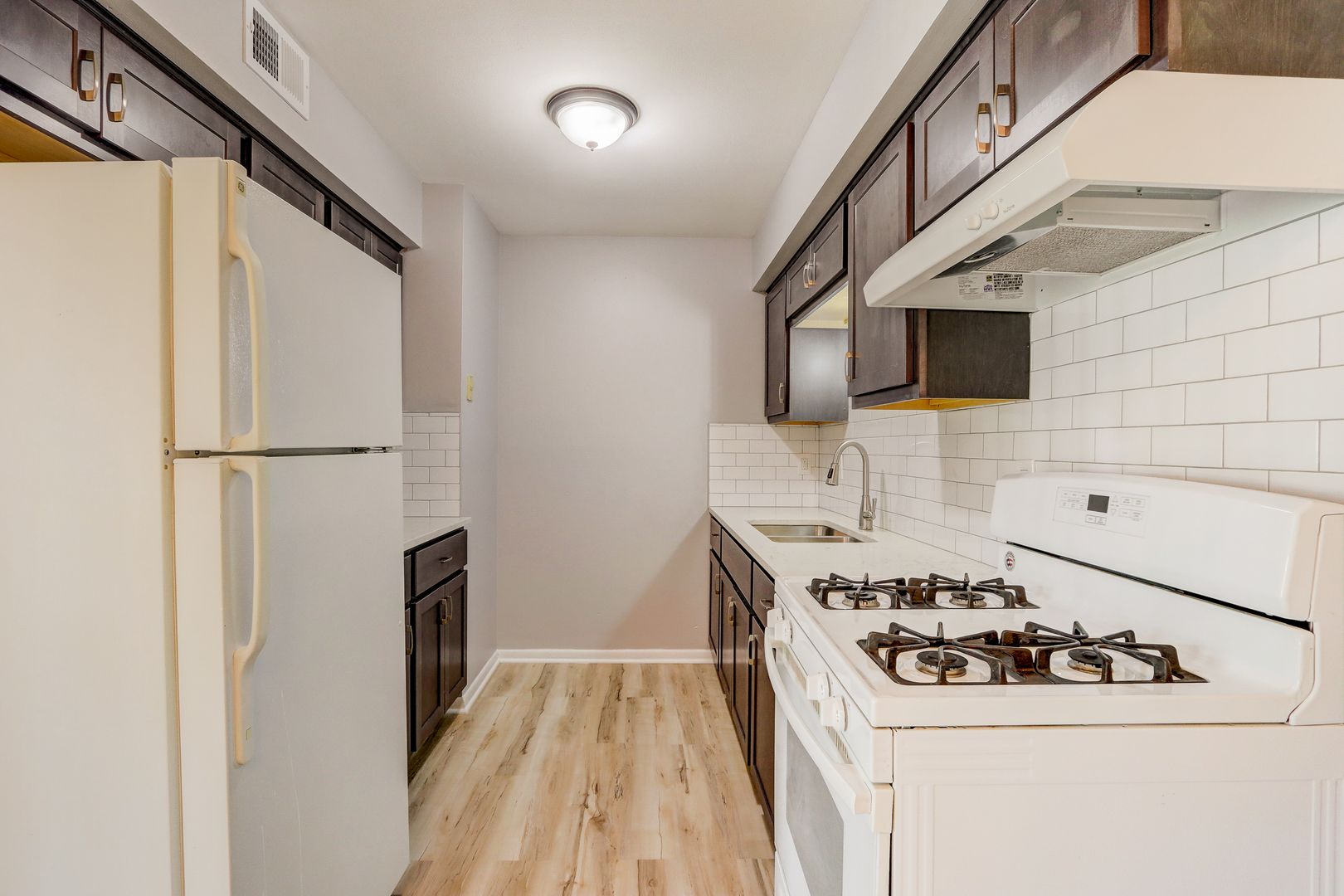 Milwaukee Apartment: 6306 W. Lakefield Drive