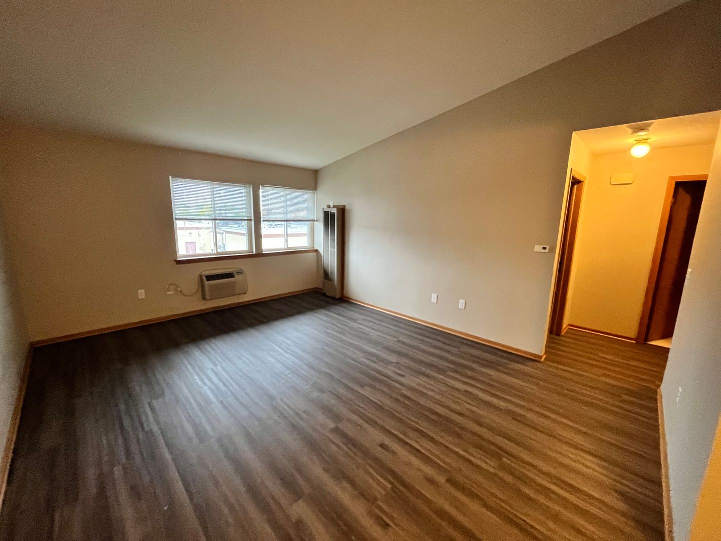 Milwaukee Apartment: 3413-39 S 26th St