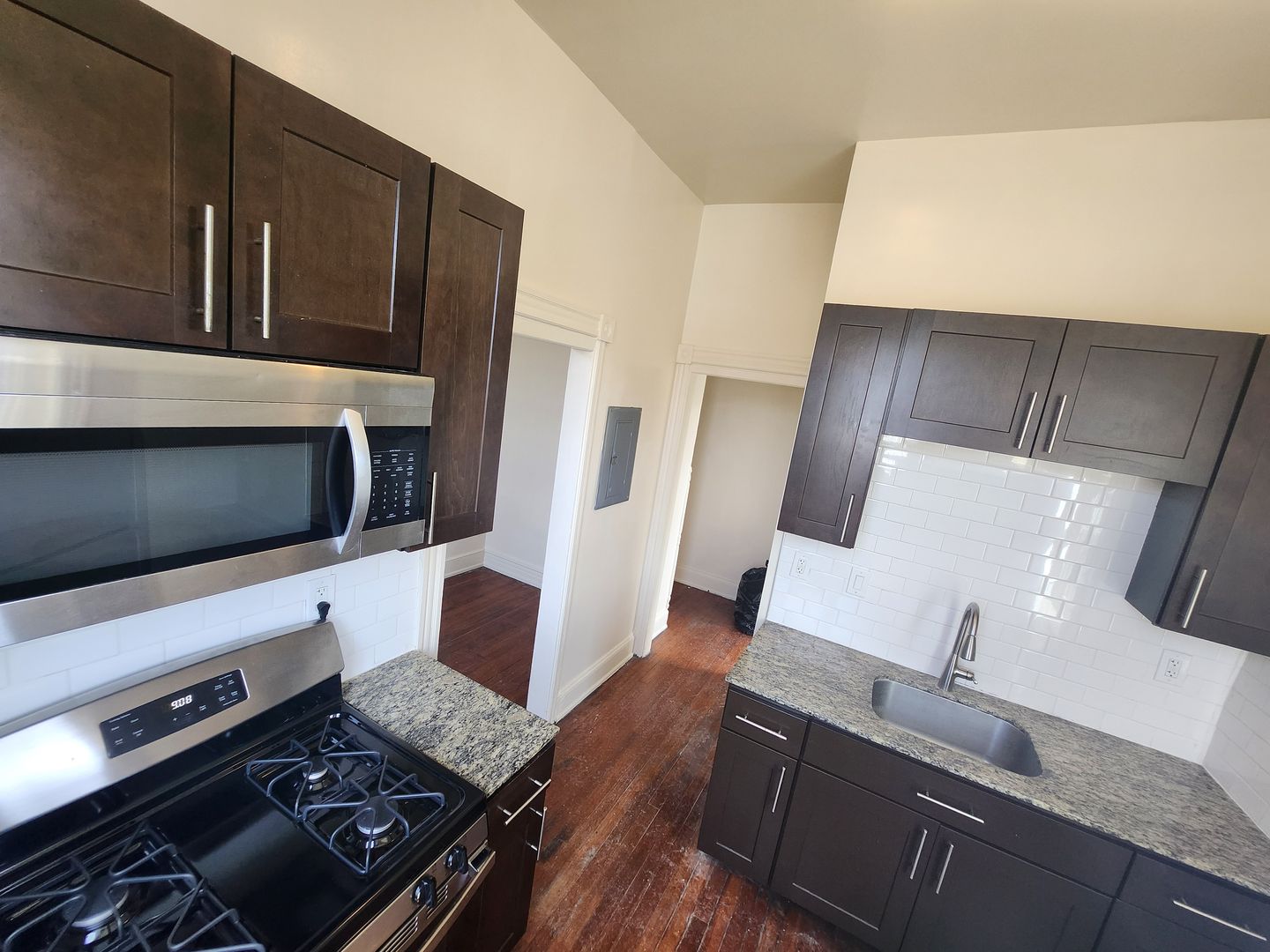 Allentown Apartment: 115 N 8th St