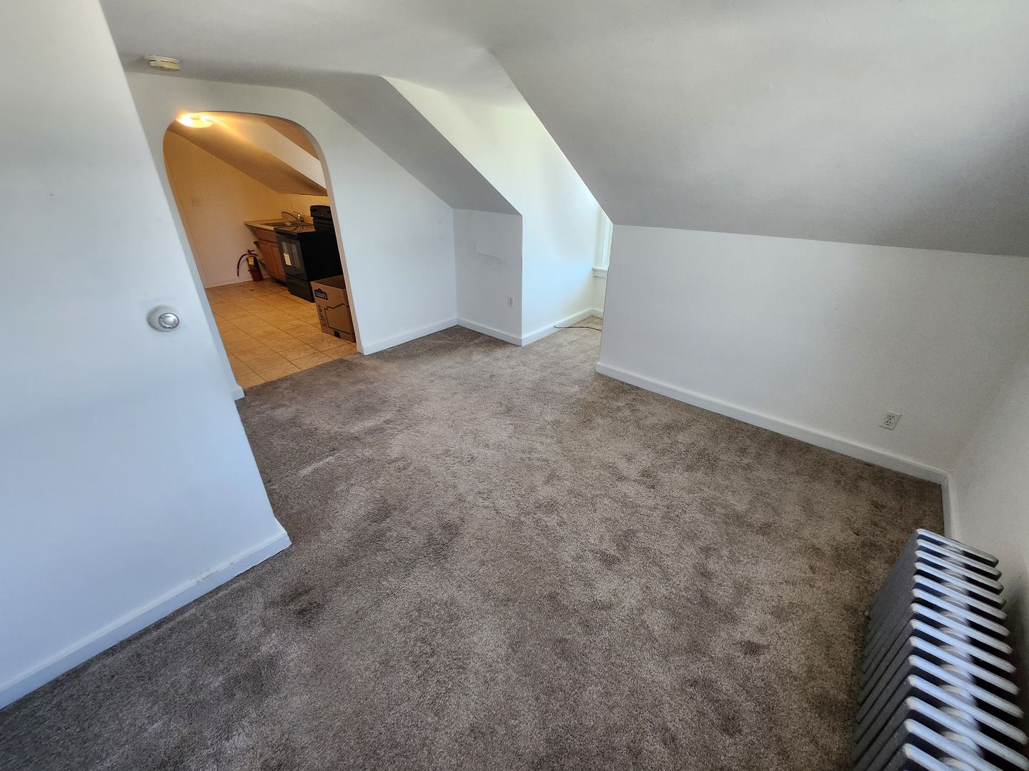 Roseto Apartment: 86-88 Garibaldi Ave