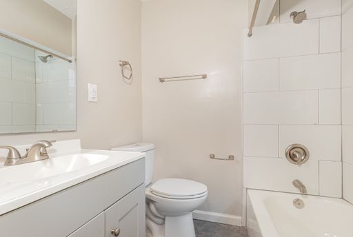Listing photo thumbnail