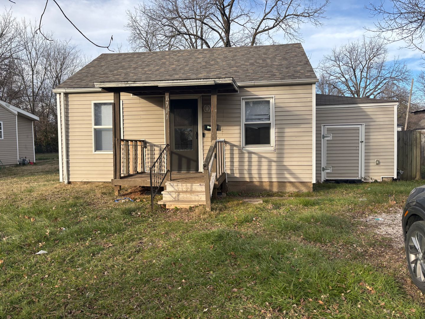 Springfield House: 1711 W Thoman