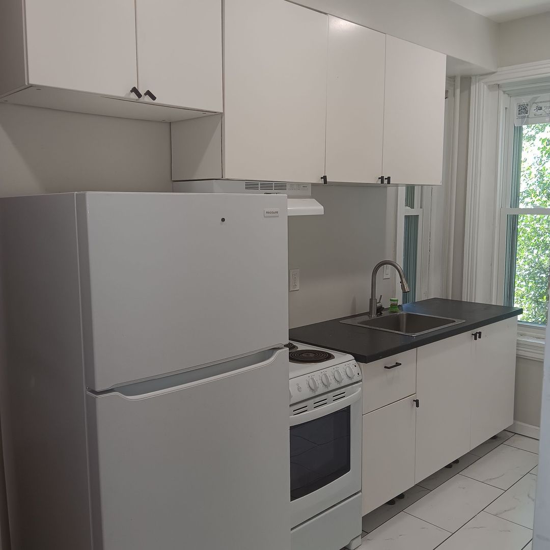 Philadelphia Apartment: 1342 Orthodox St