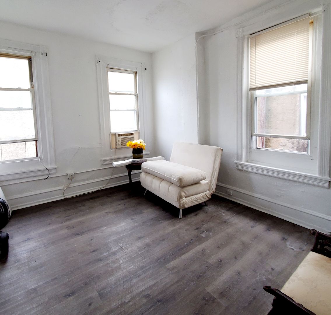 Philadelphia Apartment: 5502 W Thompson St