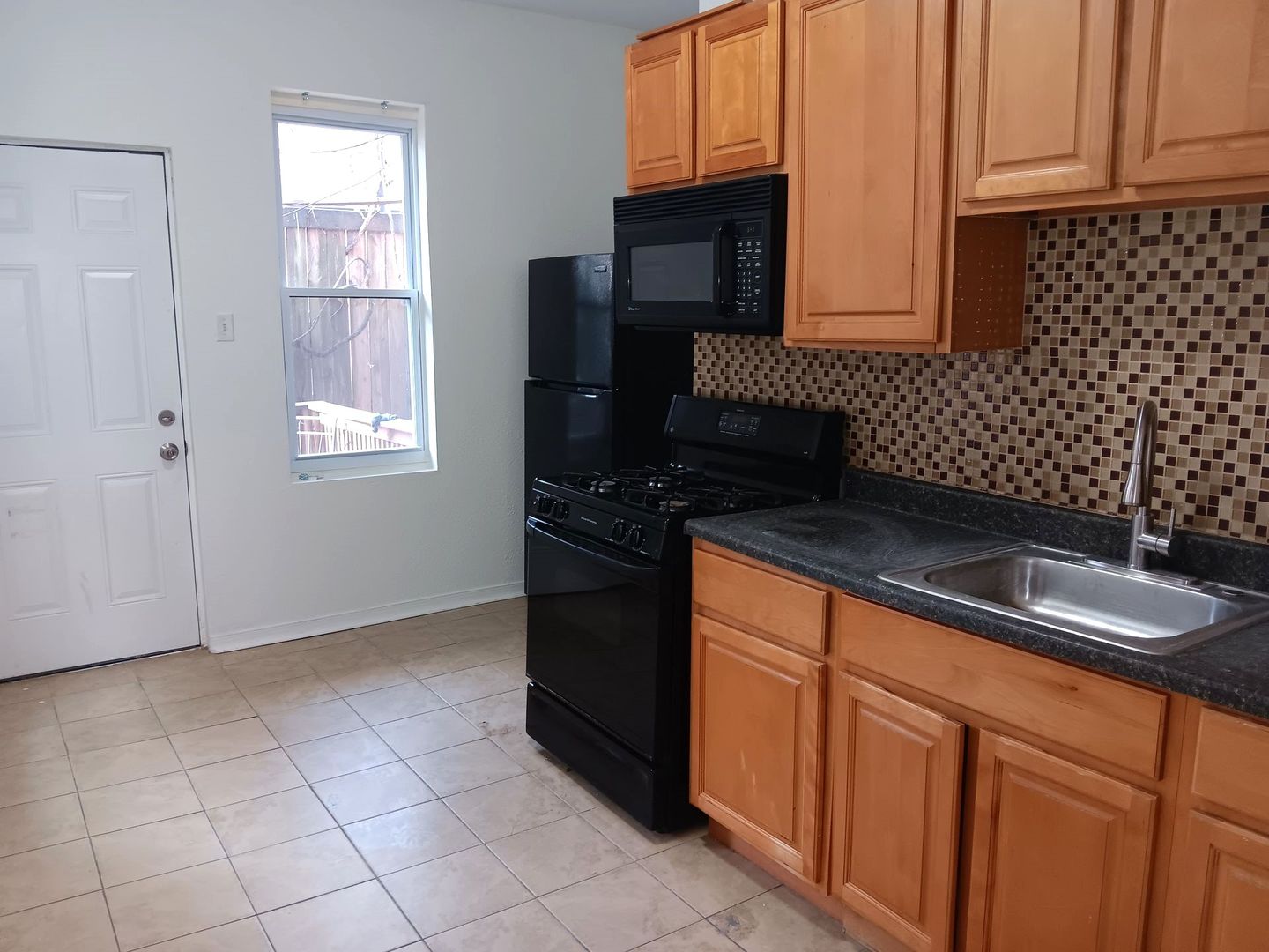 Philadelphia House: 1238 N Alden St