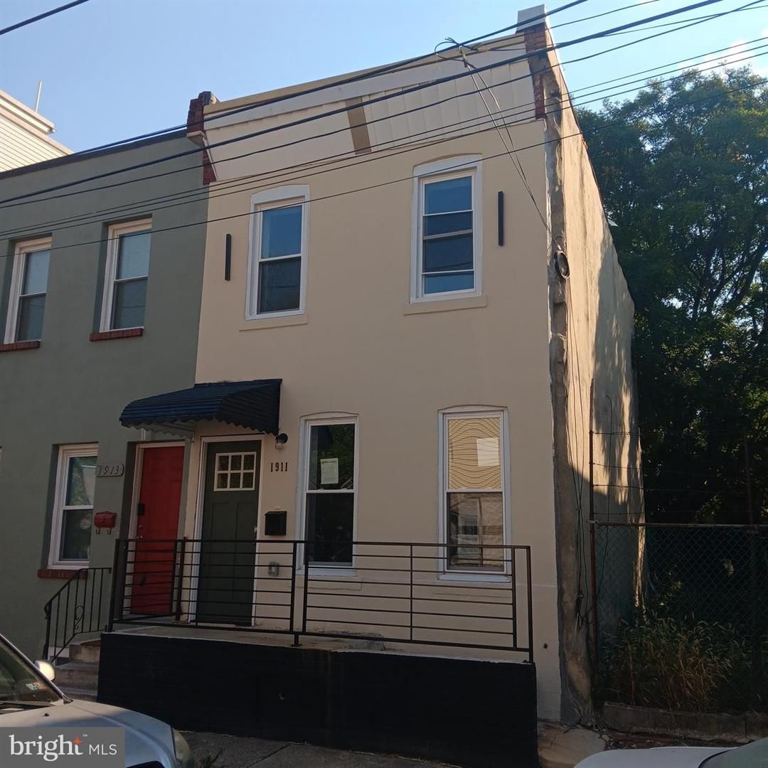 Philadelphia House: 1911 N Lawrence St