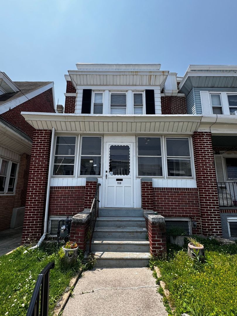 Chester House: 930 McDowell Ave