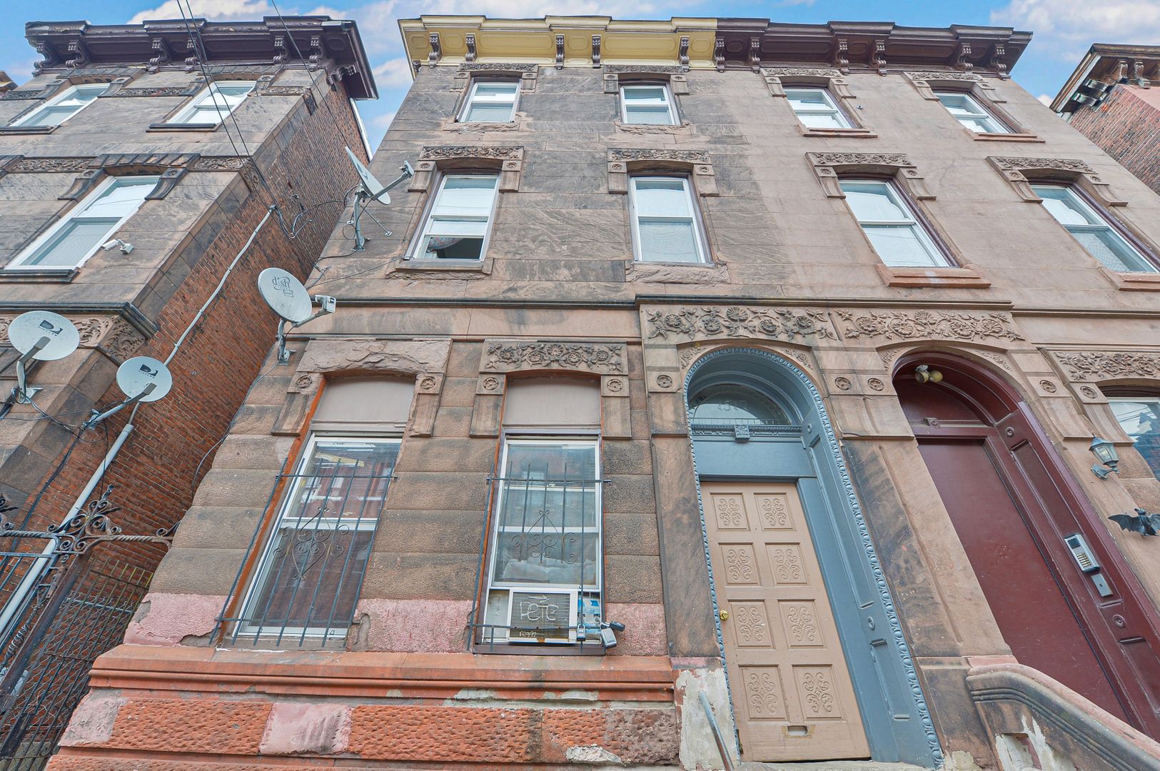 Philadelphia Apartment: 1517 N 17th St