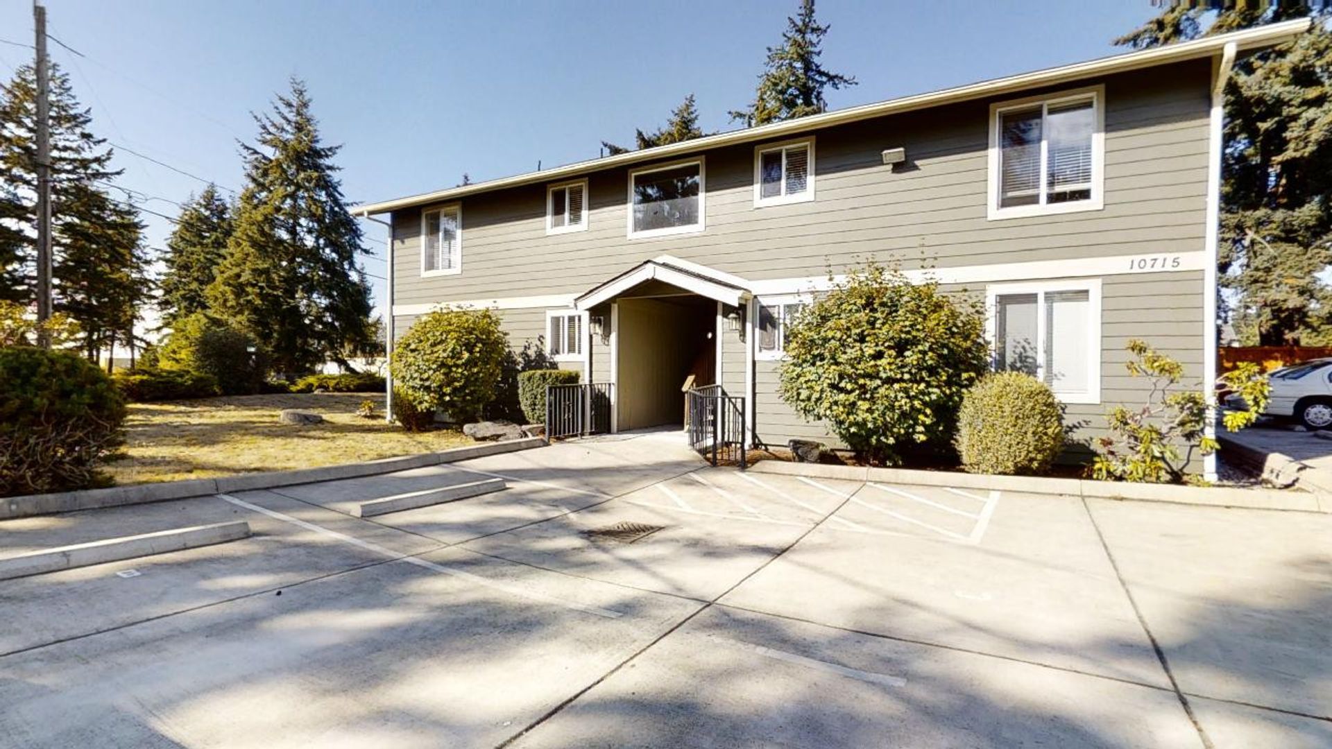 TACOMA Apartment: 10715-10719 SALES RD S