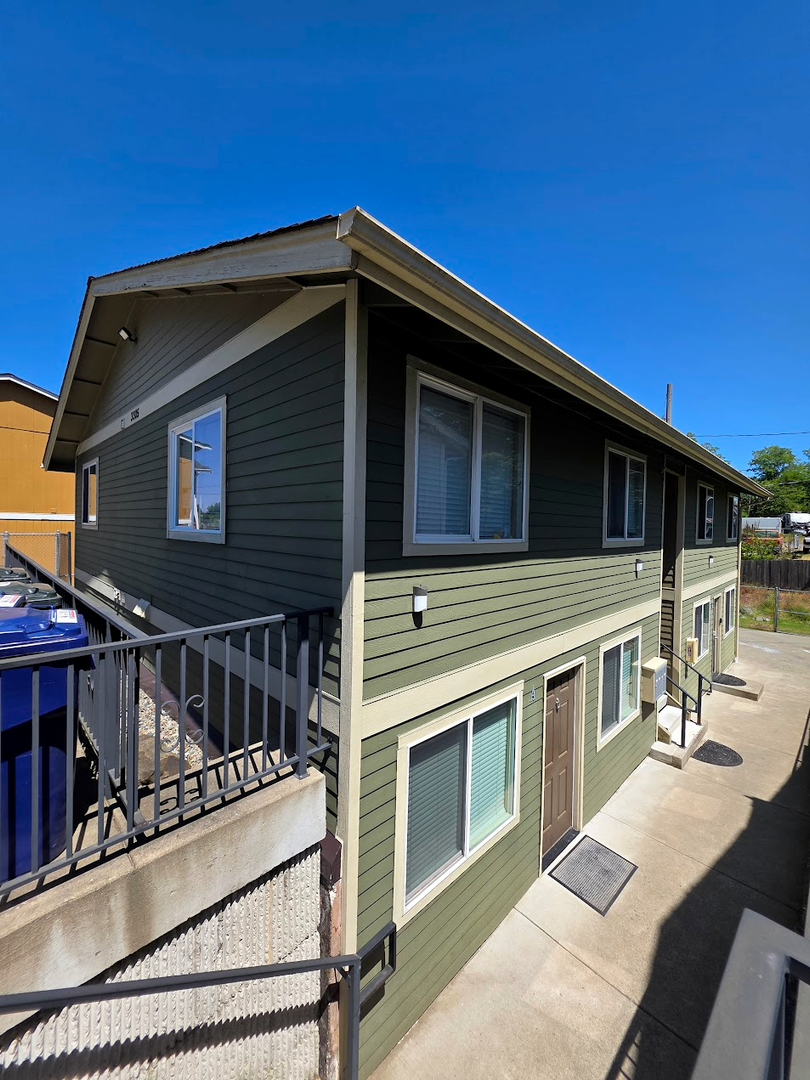 TACOMA Apartment: 3305 S SAWYER ST