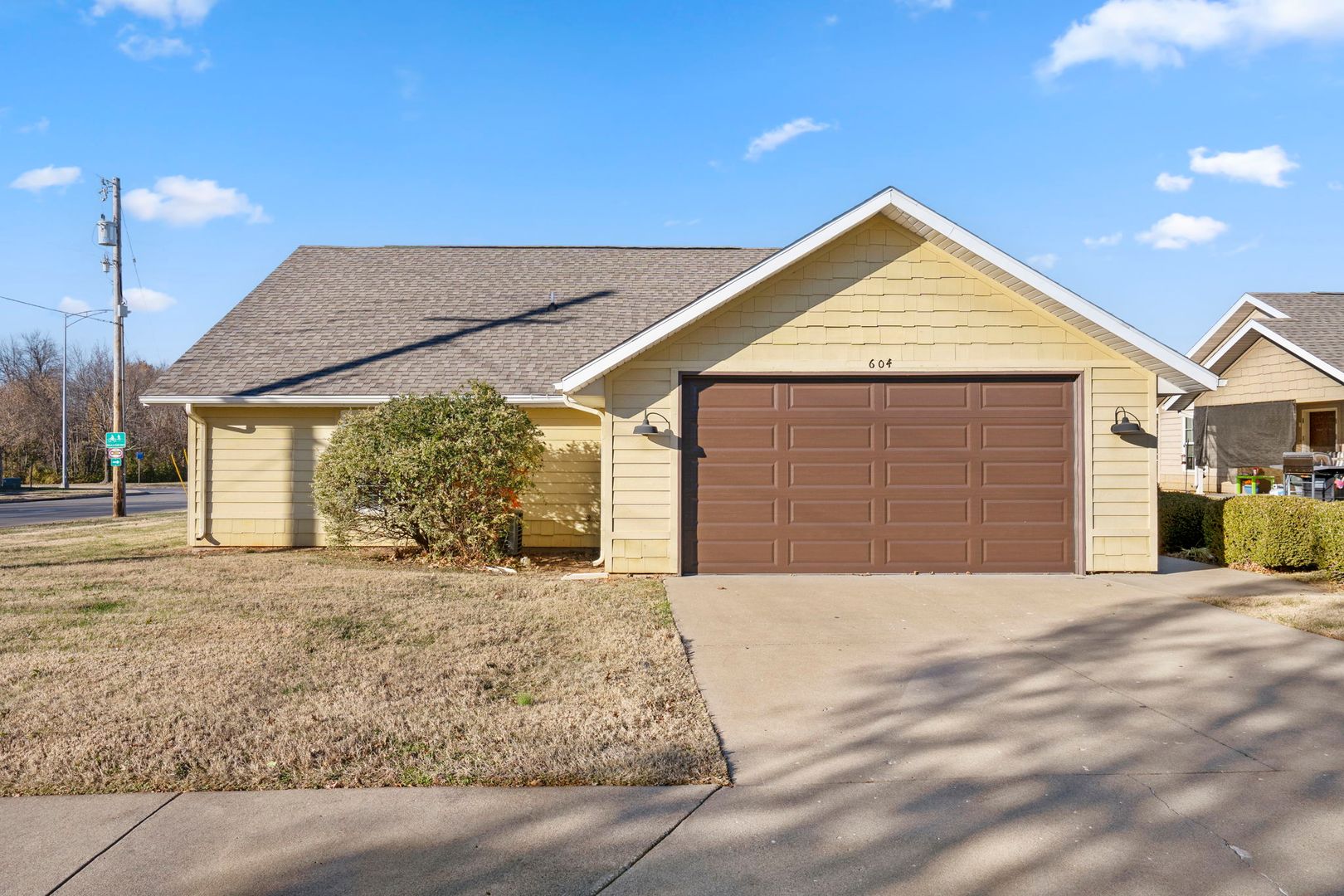 Springfield Apartment: 604-932 E Sunset, Springfield MO 65807