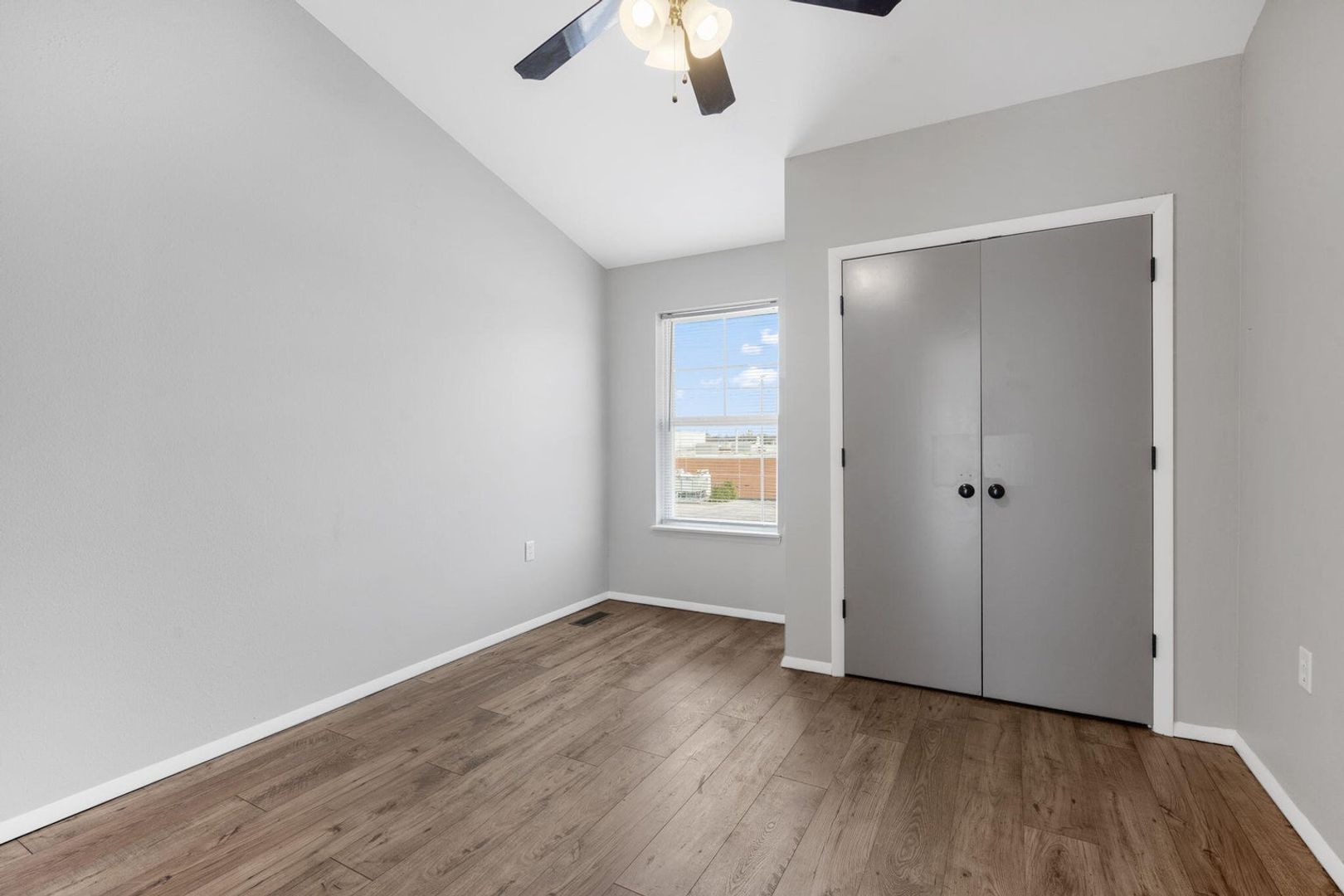 Parkway Townhomes 17 of 21