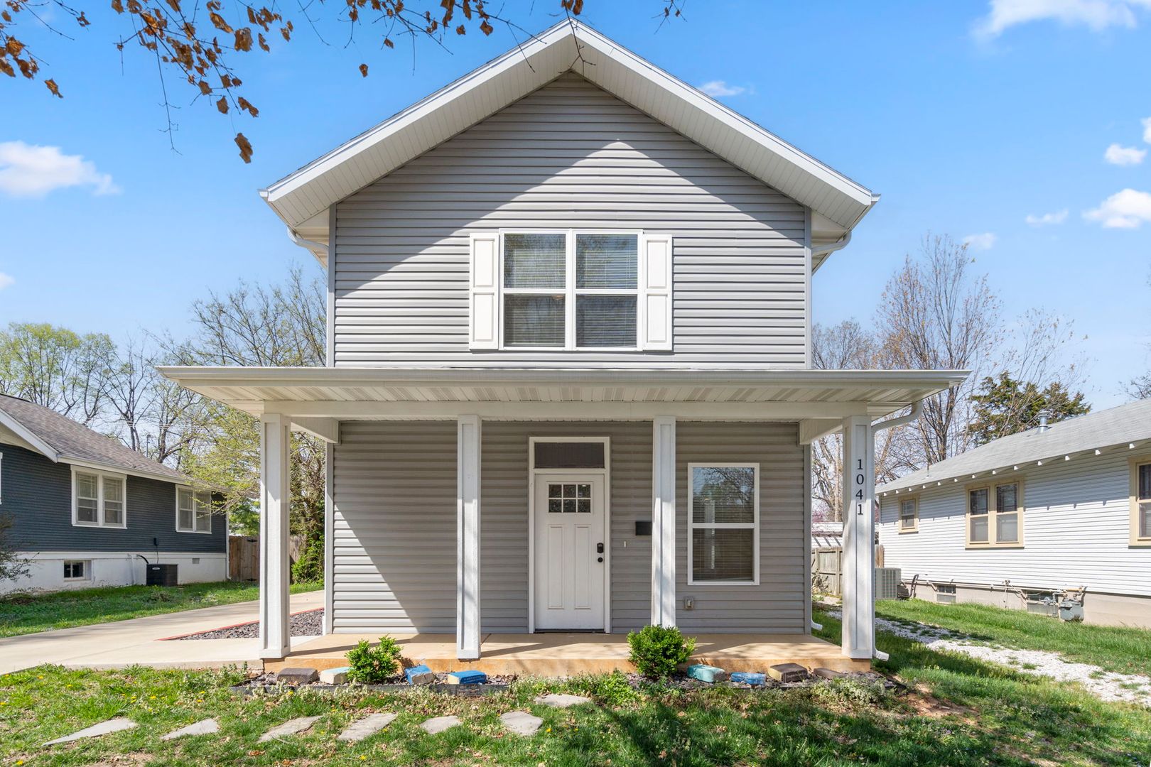 Springfield House: 1041 E. Delmar