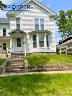 226 Hudson St - HU226X, Eau Claire, WI 54703