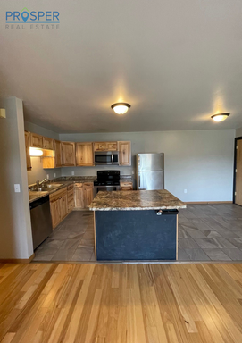 Listing photo thumbnail