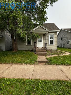 Listing photo thumbnail