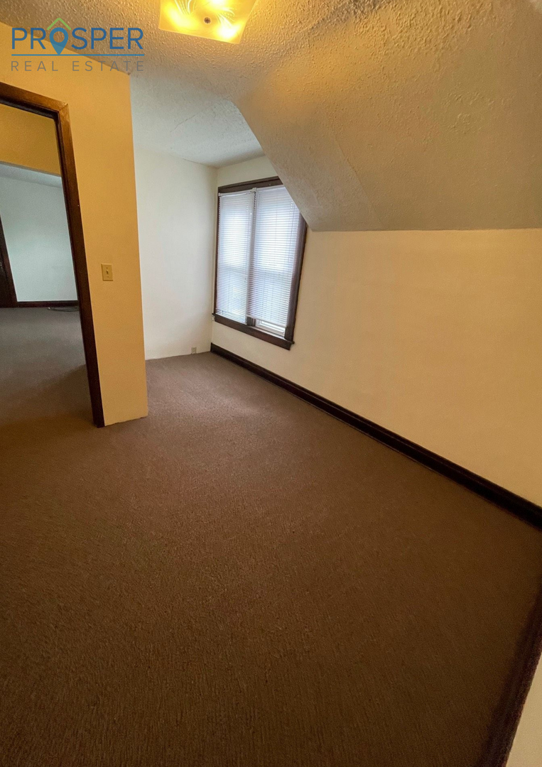 Eau Claire Apartment: 810 Water St