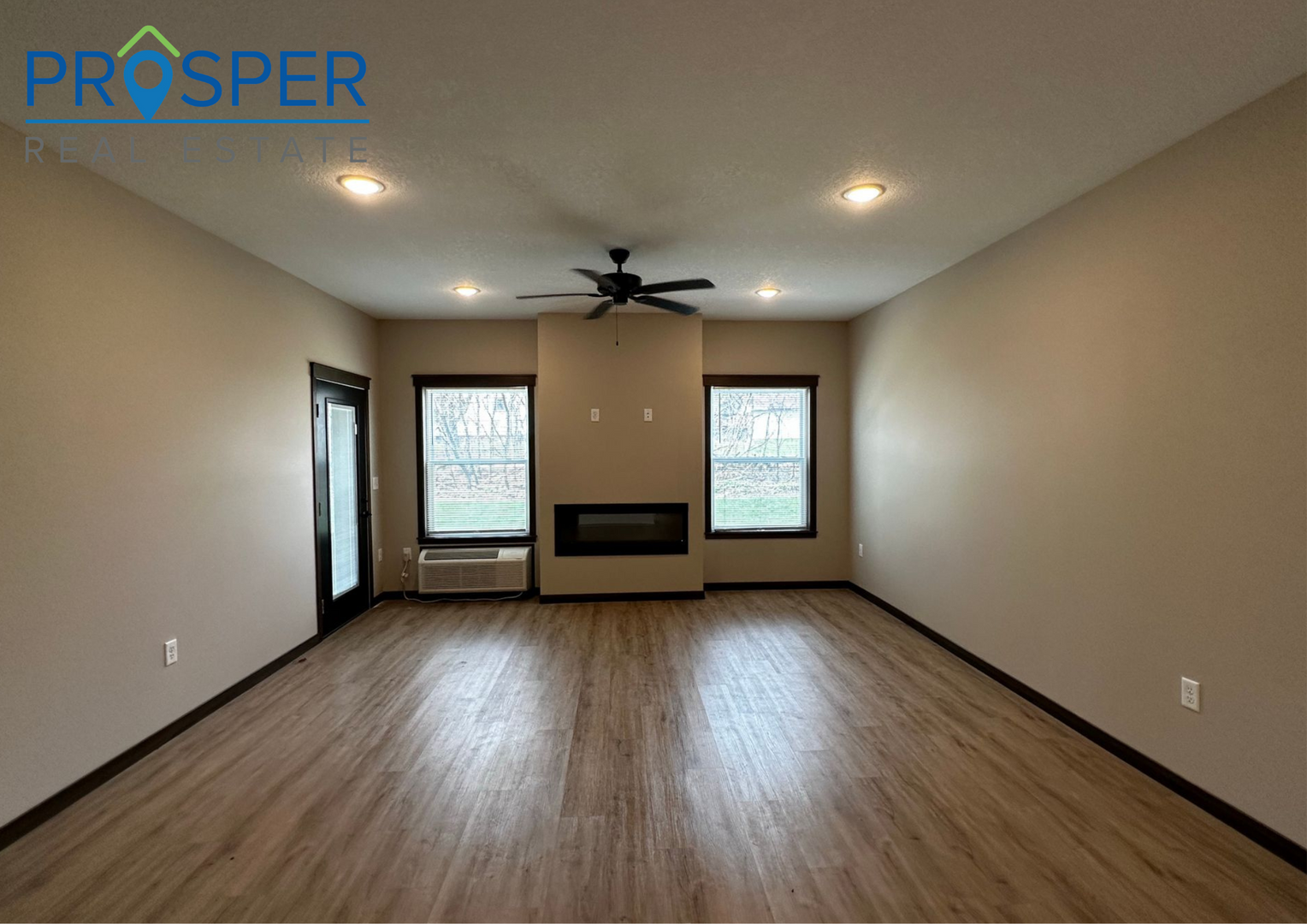 Chippewa Falls Apartment: 510 First Ave