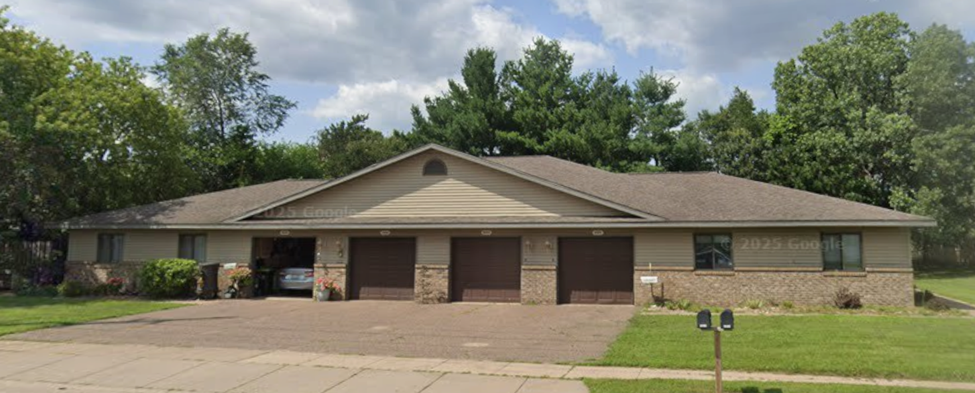 Altoona Apartment: 2428 Spooner Ave