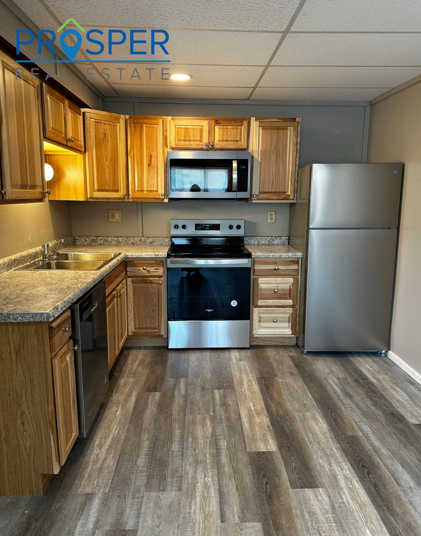 Eau Claire Apartment: 3511 Stein Blvd