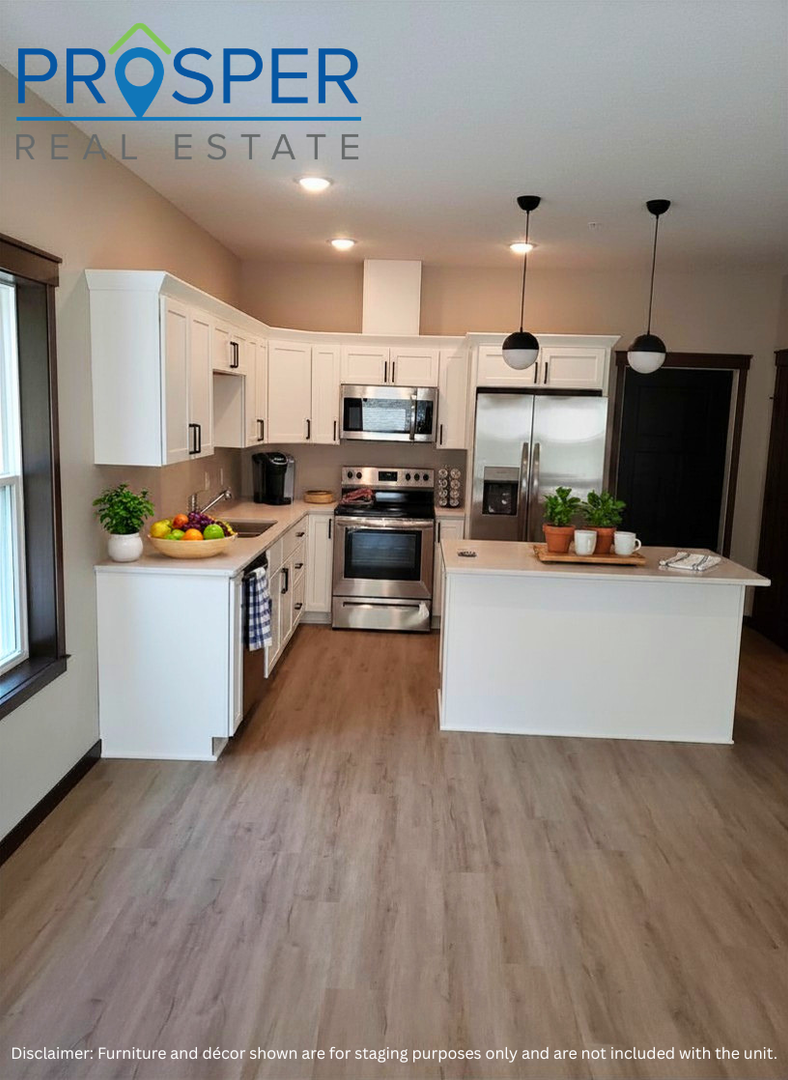 Chippewa Falls Apartment: 510 First Ave