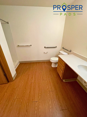 Listing photo thumbnail