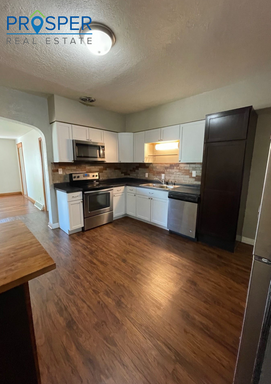 Listing photo thumbnail