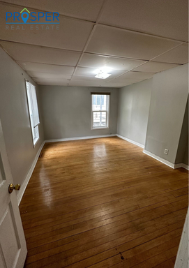 Listing photo thumbnail
