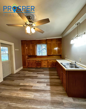 402 5th Ave , Lower Unit, Eau Claire, WI 54703