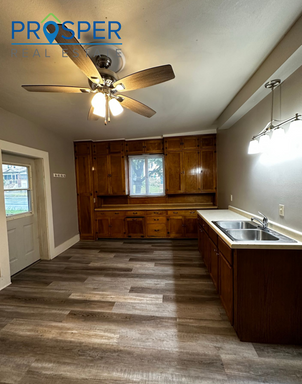 402 5th Ave , Lower Unit, Eau Claire, WI 54703
