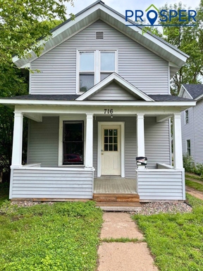 716 Niagara Street , Eau Claire, WI 54703