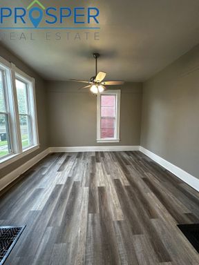Listing photo thumbnail
