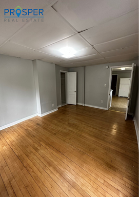 Listing photo thumbnail