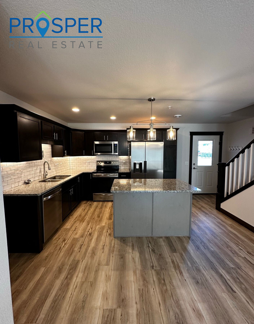 Altoona Apartment: 1648 Hong St