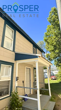 Listing photo thumbnail