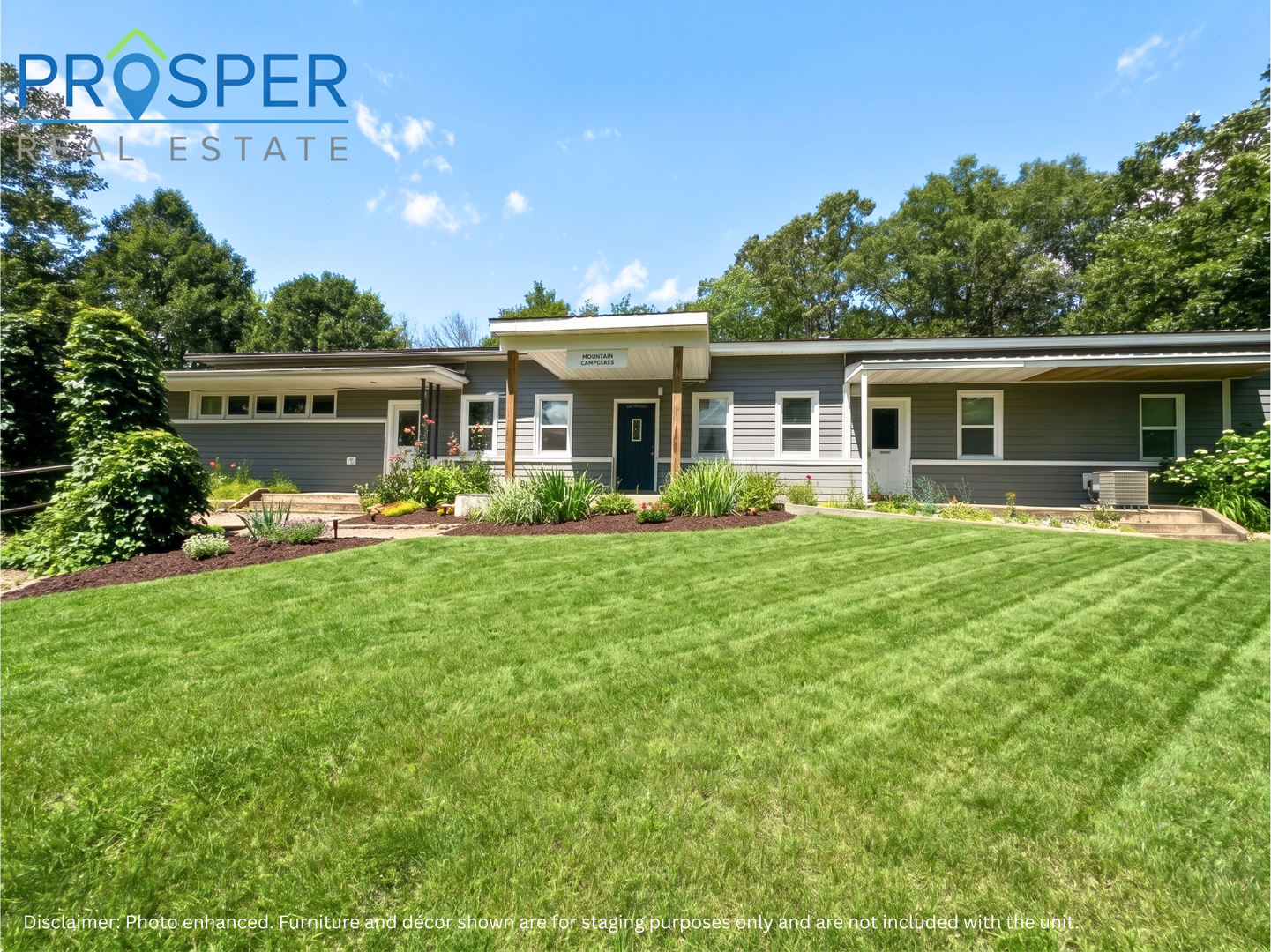Eau Claire Apartment: 2857 Western Ave