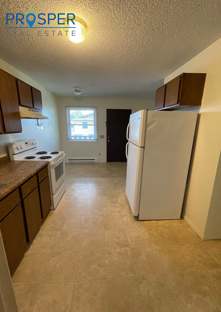 Eau Claire Apartment: 1120 Meridian Heights Drive