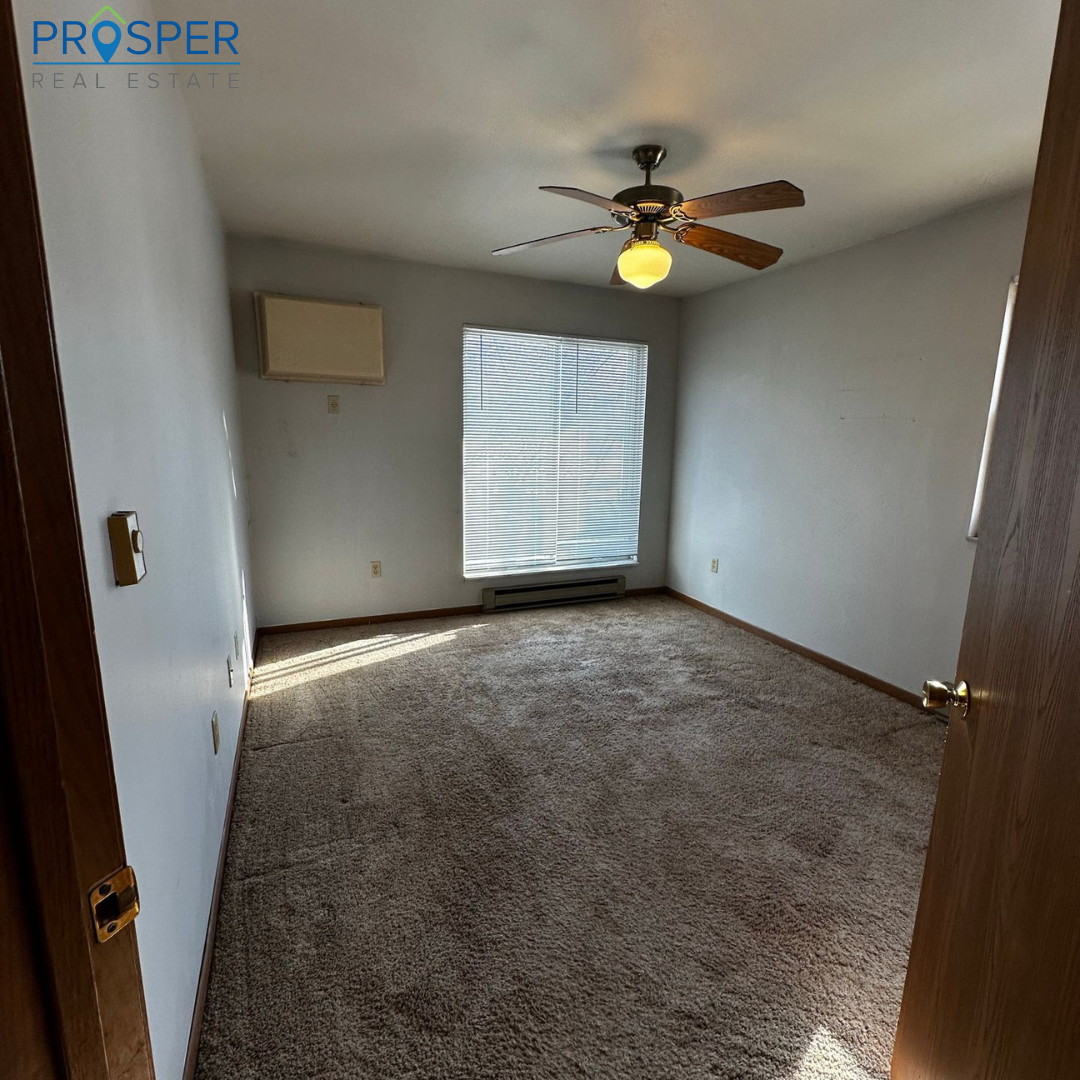 Woodville Apartment: 200 Oak St.