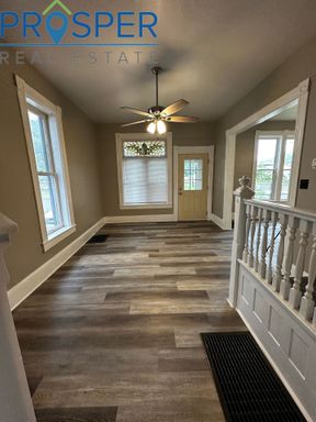 Listing photo thumbnail