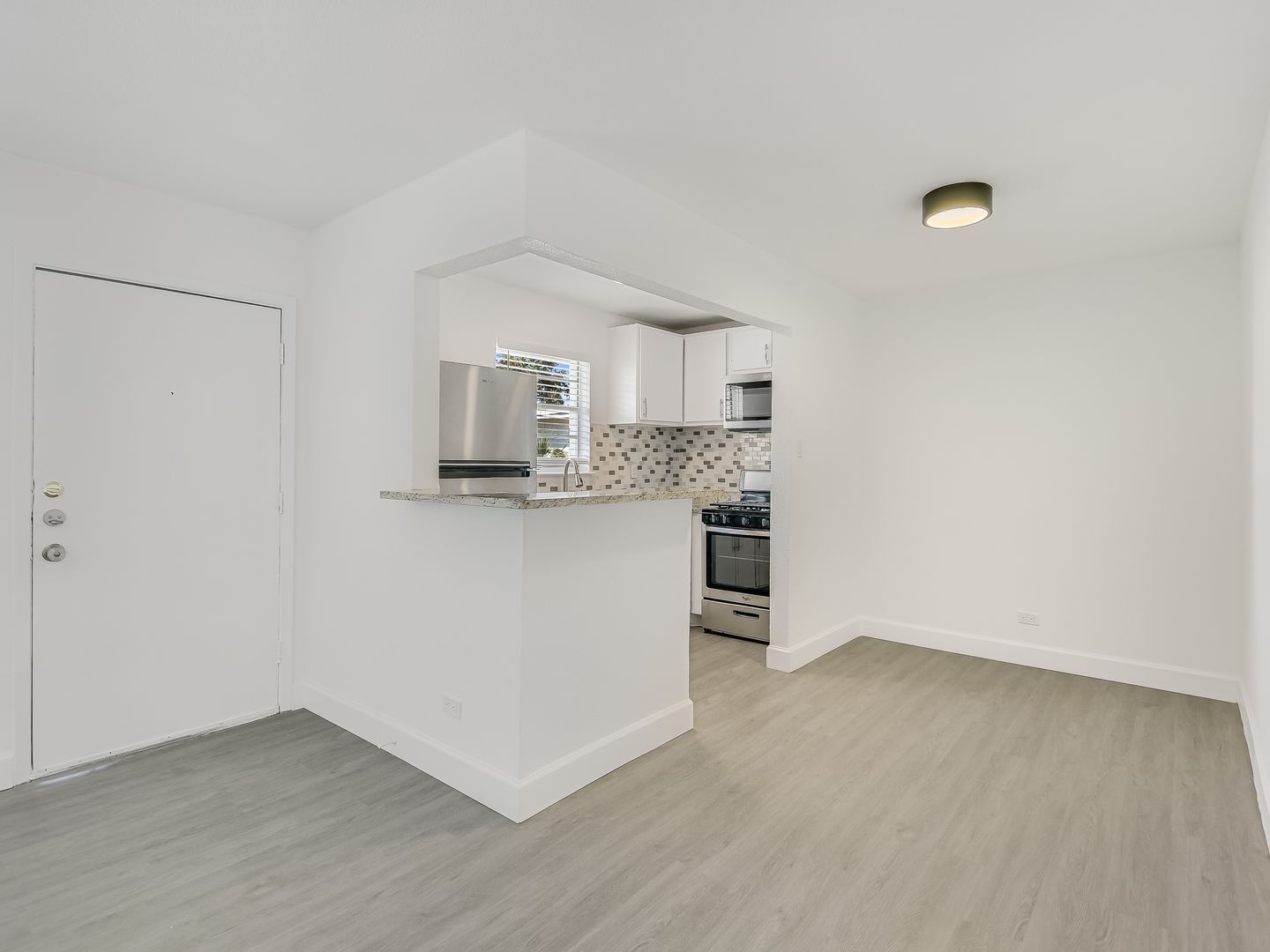 San Antonio Apartment: 333 Brahan Blvd