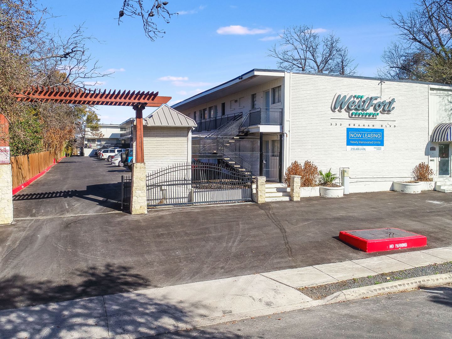 San Antonio Apartment: 333 Brahan Blvd