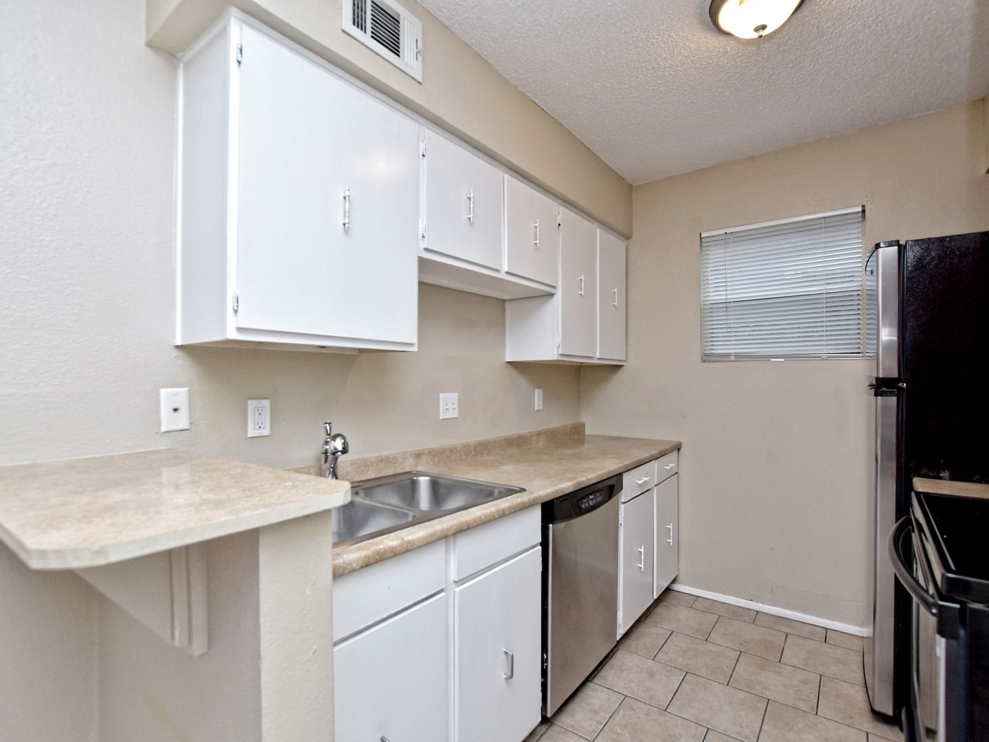 Peppertree Apartments 11 of 12