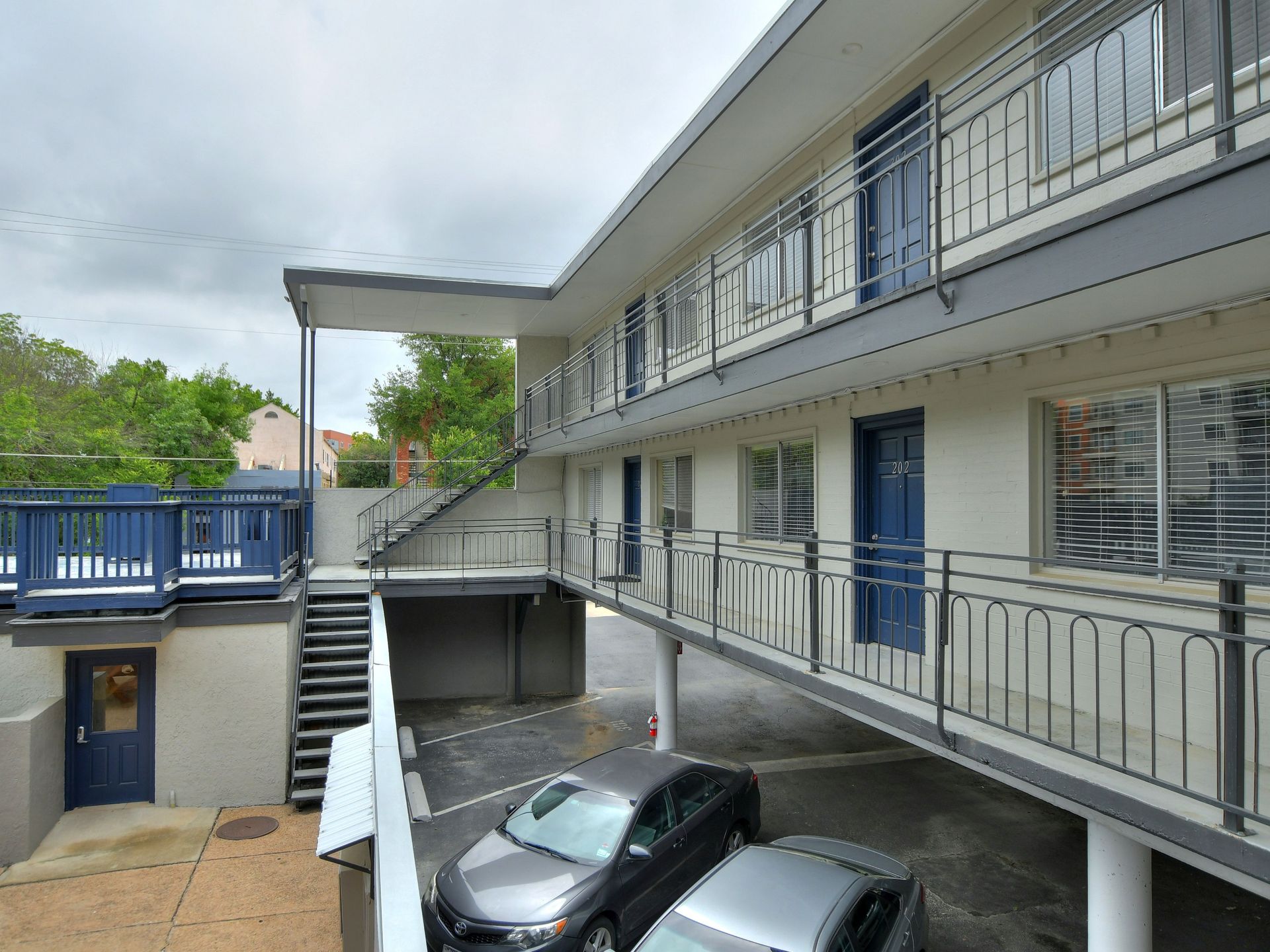Sandpiper Apartments 1 of 12