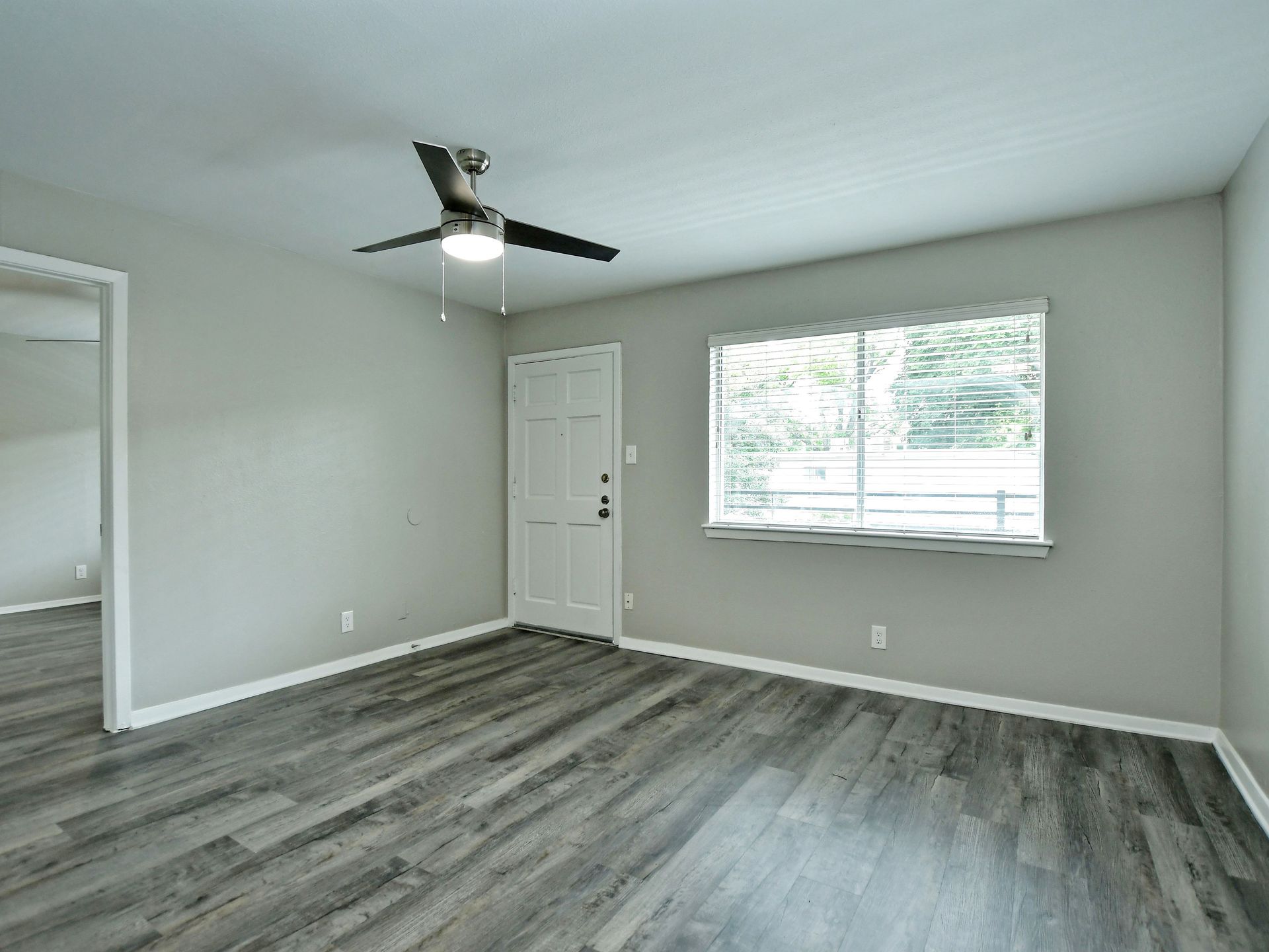 Sandpiper Apartments 8 of 12
